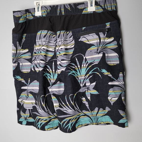 Speedo Medium Tropical Plumeria Swim Shorts Vibrant, Quick-Dry Comfort Beach - Picture 9 of 10